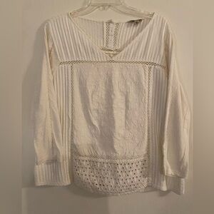 Lucky brand top size large. Cream color. ￼